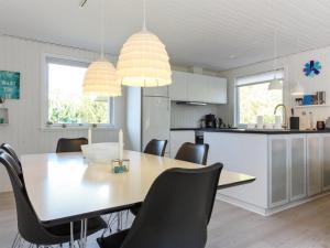 Holiday Home Touko - 850m from the sea by Interhome