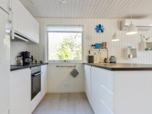 Holiday Home Touko - 850m from the sea by Interhome