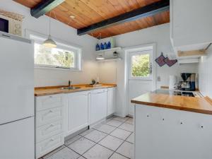 Holiday Home Vemund - 750m from the sea by Interhome