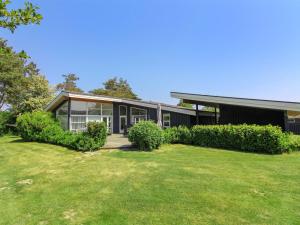 Holiday Home Elicia - 950m from the sea by Interhome