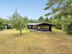 Holiday Home Elja - 750m from the sea by Interhome