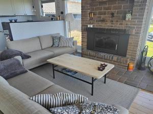 Holiday Home Silka - 250m from the sea by Interhome