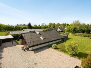 Holiday Home Tican - 400m from the sea by Interhome