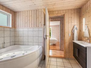 Holiday Home Hertta - 200m from the sea by Interhome