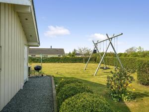 Holiday Home Reimer - 700m from the sea by Interhome