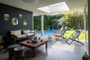 Élégante Maison Spacieuse avec Piscine porte Bordeaux