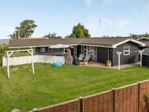 Holiday Home Gull - 150m from the sea by Interhome