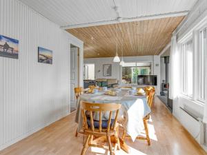 Holiday Home Lirita - 700m from the sea by Interhome