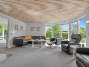 Holiday Home Lirita - 700m from the sea by Interhome