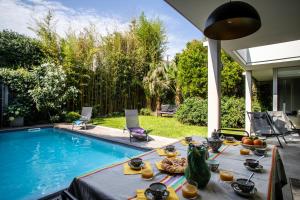 Élégante Maison Spacieuse avec Piscine porte Bordeaux