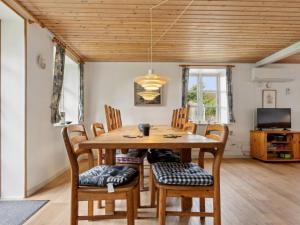 Holiday Home Ilja - 400m from the sea by Interhome