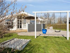 Holiday Home Tjakko - 900m from the sea by Interhome