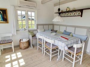 Holiday Home Liselott - 300m from the sea by Interhome