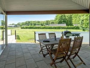 Holiday Home Helena - 250m from the sea by Interhome