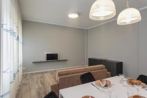 Quinto Modern Flat by Wonderful Italy