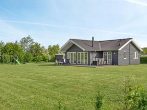 Holiday Home Hathulf - 700m from the sea by Interhome