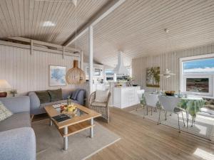 Holiday Home Ferdine - 1-5km from the sea by Interhome