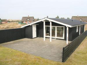 Holiday Home Eikka - 600m from the sea by Interhome