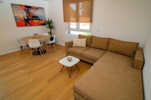 GueZt Dobanovačka 93A