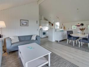 Holiday Home Lilja - 1-5km from the sea by Interhome