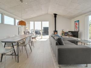 Holiday Home Manni - 800m from the sea by Interhome