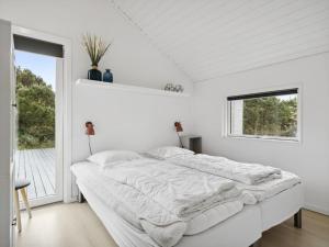 Holiday Home Julie - 1-5km from the sea by Interhome