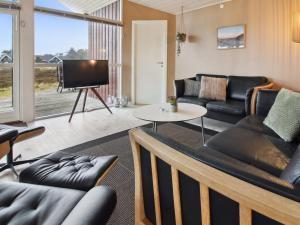 Holiday Home Tiane - 800m from the sea by Interhome