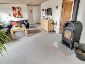 Holiday Home Ute - 200m from the sea by Interhome