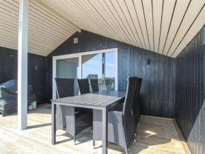 Holiday Home Aska - 400m from the sea by Interhome