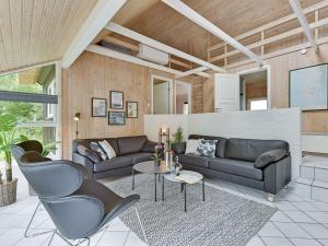 Holiday Home Ellanor - 1km from the sea by Interhome