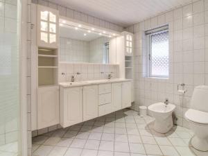 Holiday Home Helline - 900m from the sea by Interhome