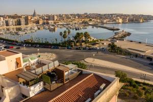 Lucea Sea Terrace by Ortigiapartments