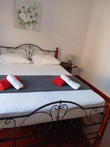 Quiet private room in a dormitory 5 from metro