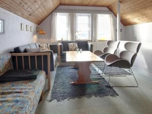 Apartment Lynne - 2-3km from the sea by Interhome