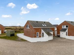 Apartment Sighwald - 2-3km from the sea by Interhome