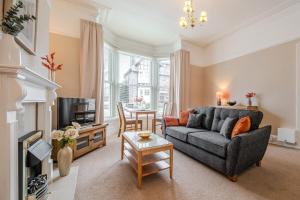 Apt 1, 9 East Park Road