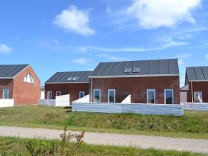 Apartment Auti - 2-3km from the sea by Interhome