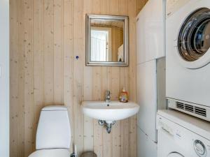 Holiday Home Roald - 2-2km from the sea by Interhome