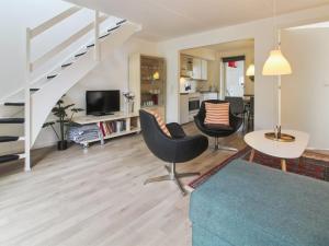 Apartment Herward - 2-3km from the sea by Interhome