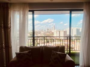 Beautiful living three apartment with Dsq , Gym, rooftop football pitch, coffee house, restaurant, garden and child play area in kileleshwa