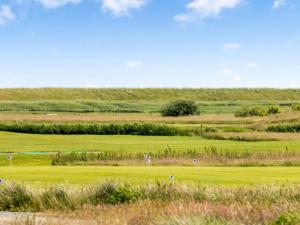 Apartment Nils - 2-3km from the sea by Interhome