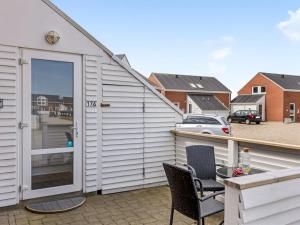 Apartment Anelia - 2-3km from the sea by Interhome