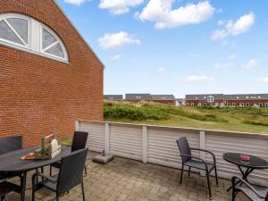 Apartment Anelia - 2-3km from the sea by Interhome