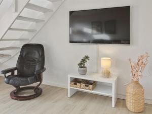 Apartment Anelia - 2-3km from the sea by Interhome
