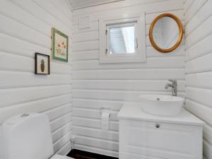 Holiday Home Henriethe - 1-1km from the sea by Interhome