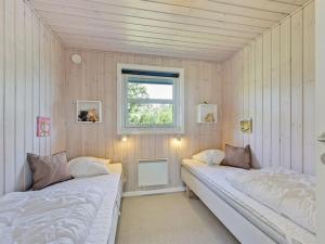 Holiday Home Chrisse - 550m from the sea by Interhome