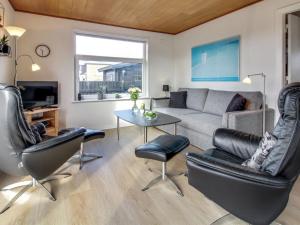 Holiday Home Pupa - 500m from the sea by Interhome