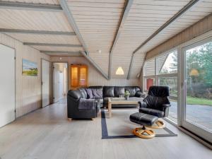 Holiday Home Gunlög - 3-1km from the sea by Interhome