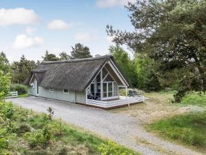 Holiday Home Almina - 1km from the sea by Interhome