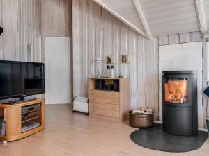 Holiday Home Almina - 1km from the sea by Interhome